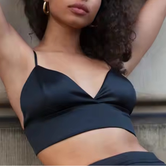 Zara Women's Black Satin Effect V-Neck Crop Top Triangle Bralette S - Picture 3 of 14